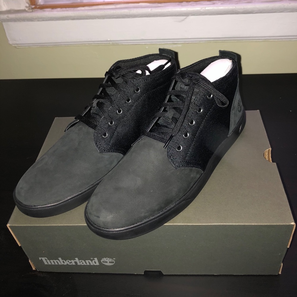 MEN'S GROVETON CHUKKA SHOES